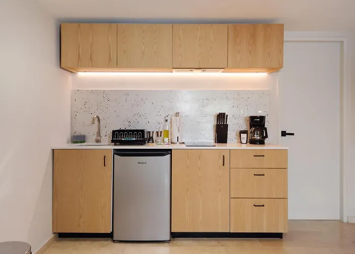 Roma 168 By Wynwood House Aparthotel 3*